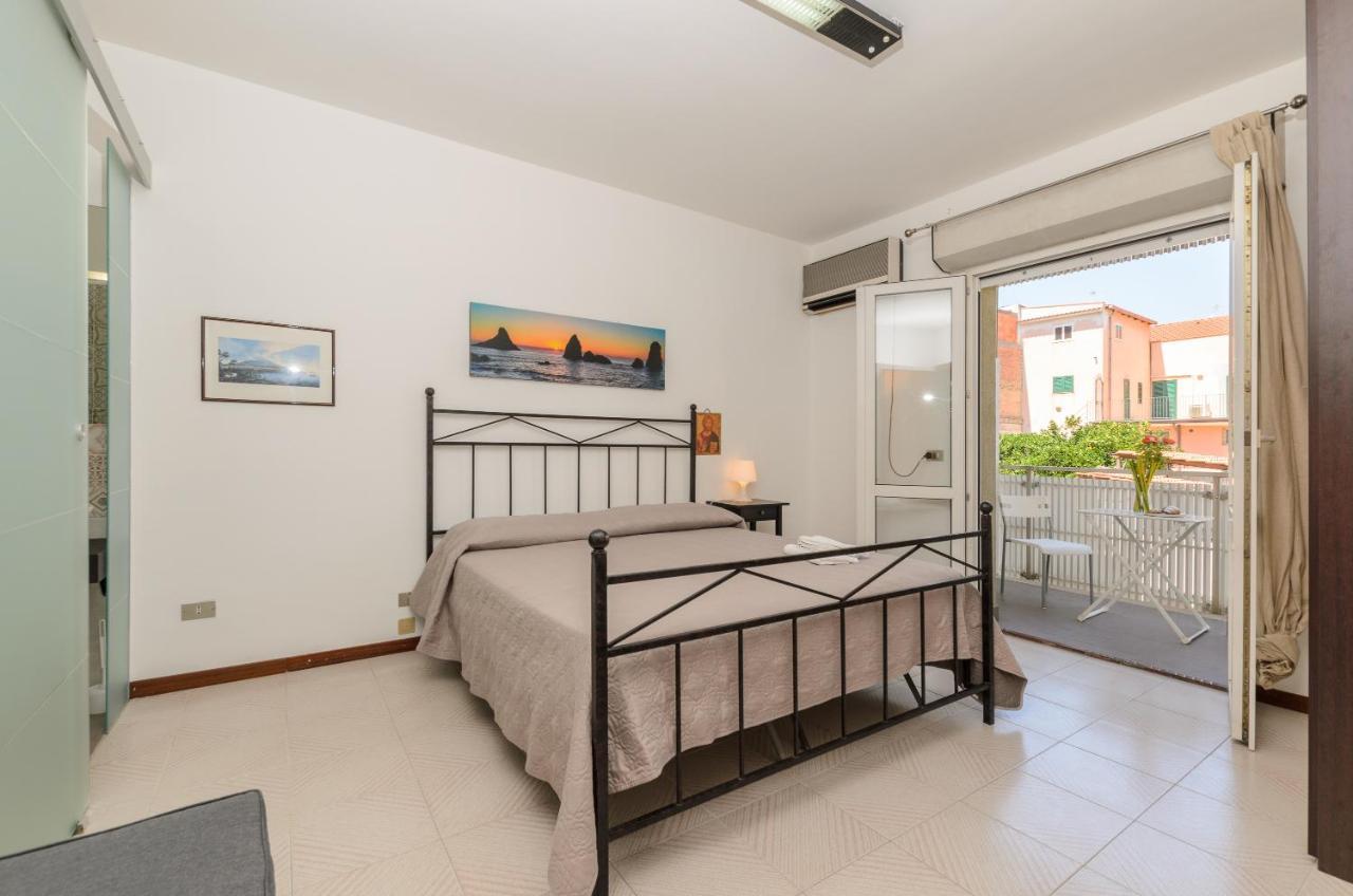 Marina D'Agro Residence Santa Teresa Di Riva Dış mekan fotoğraf