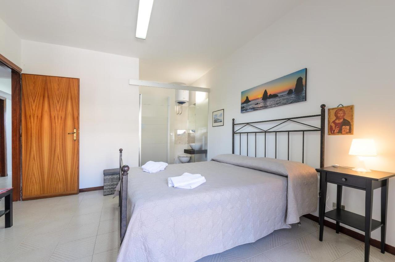 Marina D'Agro Residence Santa Teresa Di Riva Dış mekan fotoğraf