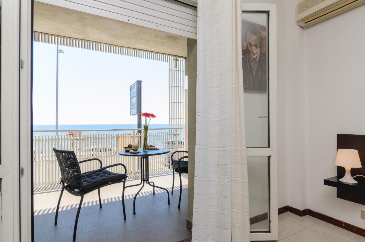 Marina D'Agro Residence Santa Teresa Di Riva Dış mekan fotoğraf