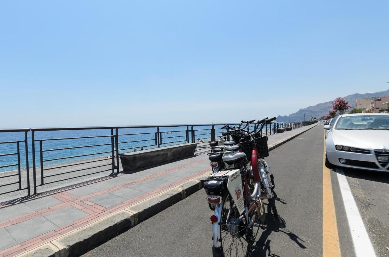 Marina D'Agro Residence Santa Teresa Di Riva Dış mekan fotoğraf