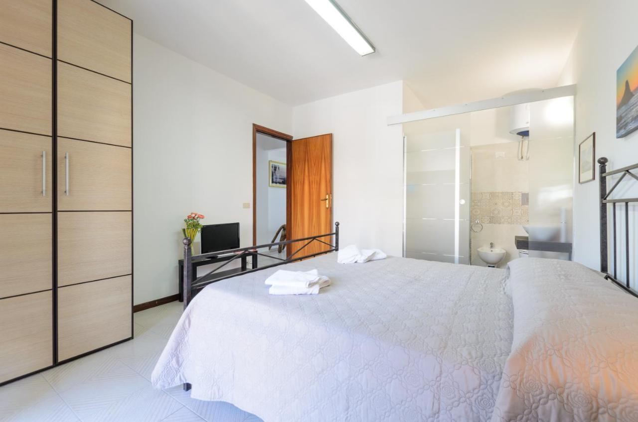 Marina D'Agro Residence Santa Teresa Di Riva Dış mekan fotoğraf