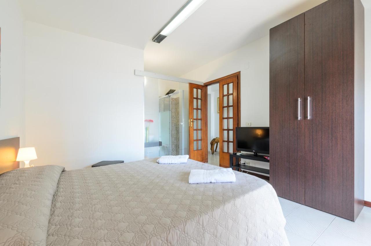 Marina D'Agro Residence Santa Teresa Di Riva Dış mekan fotoğraf