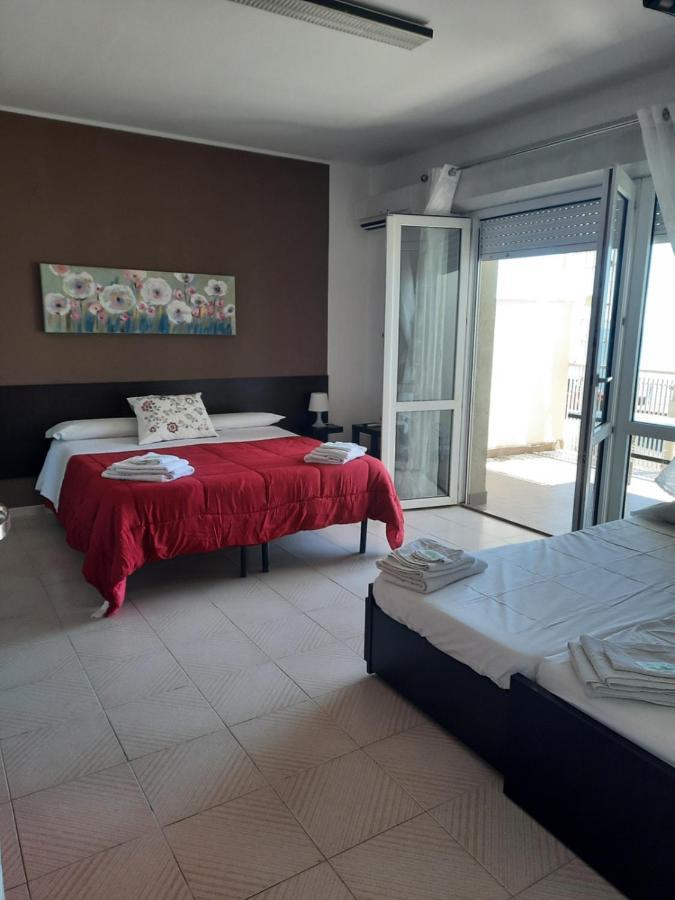 Marina D'Agro Residence Santa Teresa Di Riva Dış mekan fotoğraf