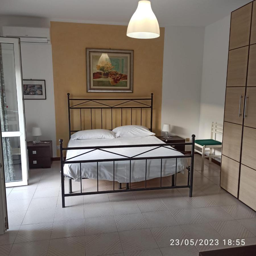 Marina D'Agro Residence Santa Teresa Di Riva Dış mekan fotoğraf